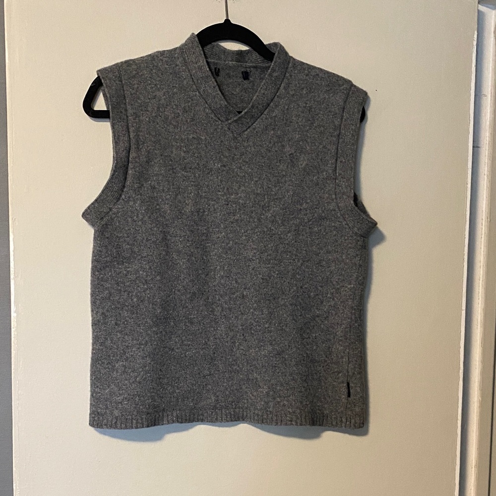 RUDSAK Gray Women's V-Neck Vest